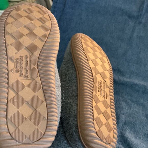 Dearfoam energy return bootie slipper - Picture 4 of 5